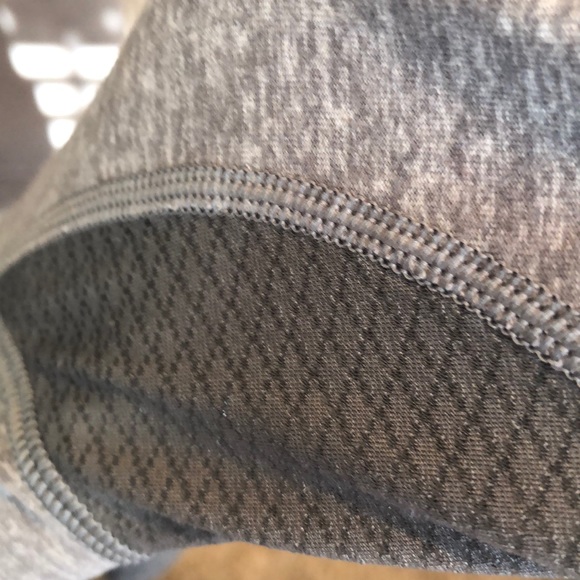 Lululemon Quarter Zip Jacket Size 4 RARE - Picture 6 of 6